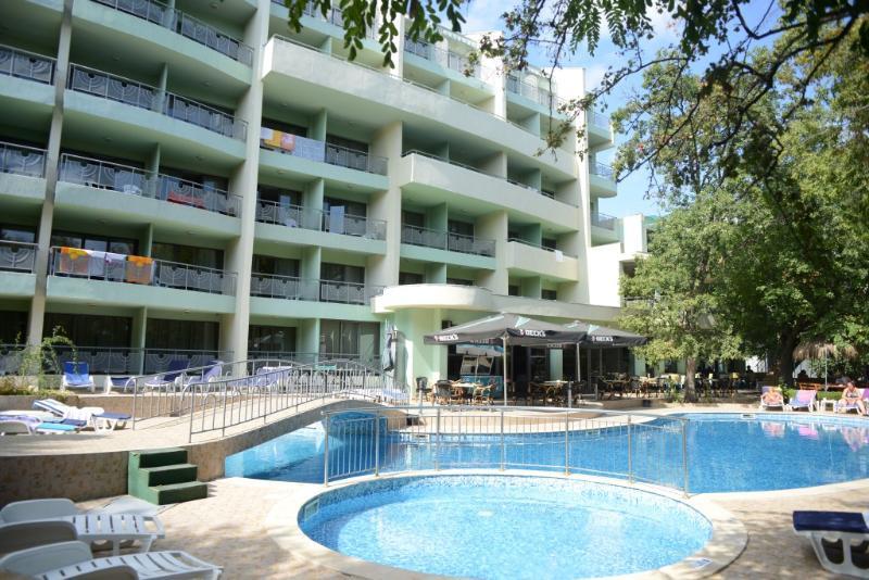 Perunika Golden Sands